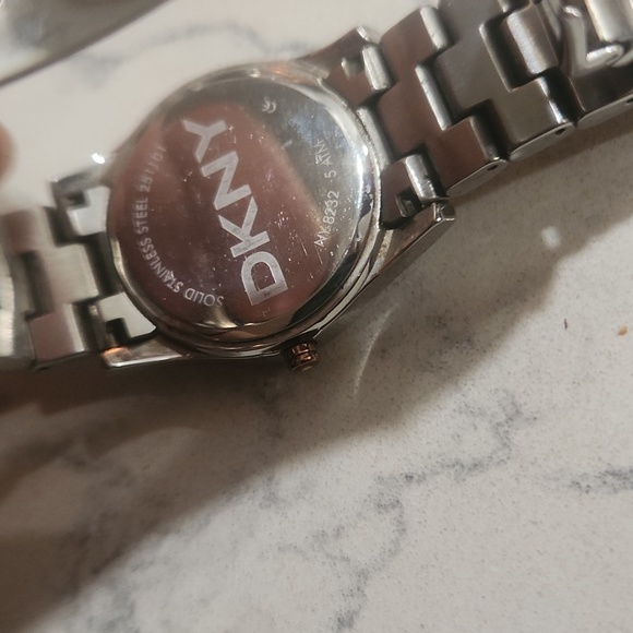 DKNY Watch - Picture 5 of 5
